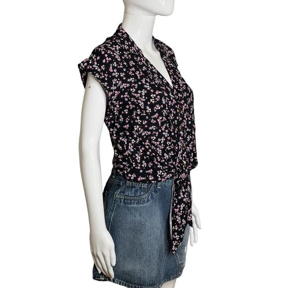 Nobo Womans Size S Top Short Sleeve Floral Multicolor Black Blouse Front Tie Top - Picture 2 of 7